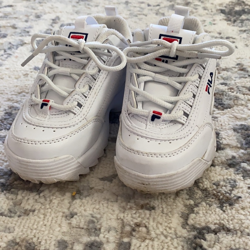 Fila Toddler Size 9 Disruptor dad Shoes